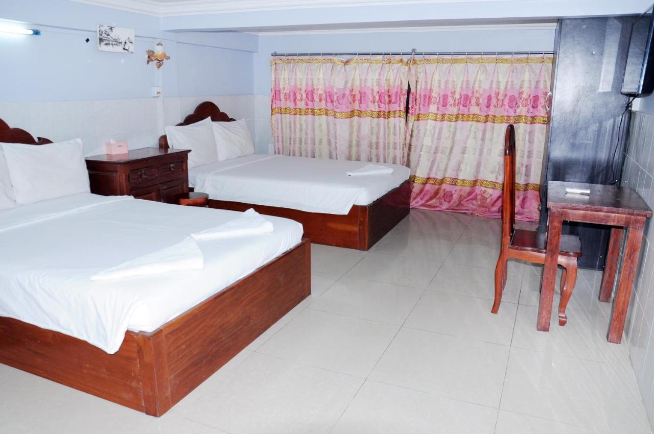 Khmer Village Guesthouse Phnom Penh Exterior photo